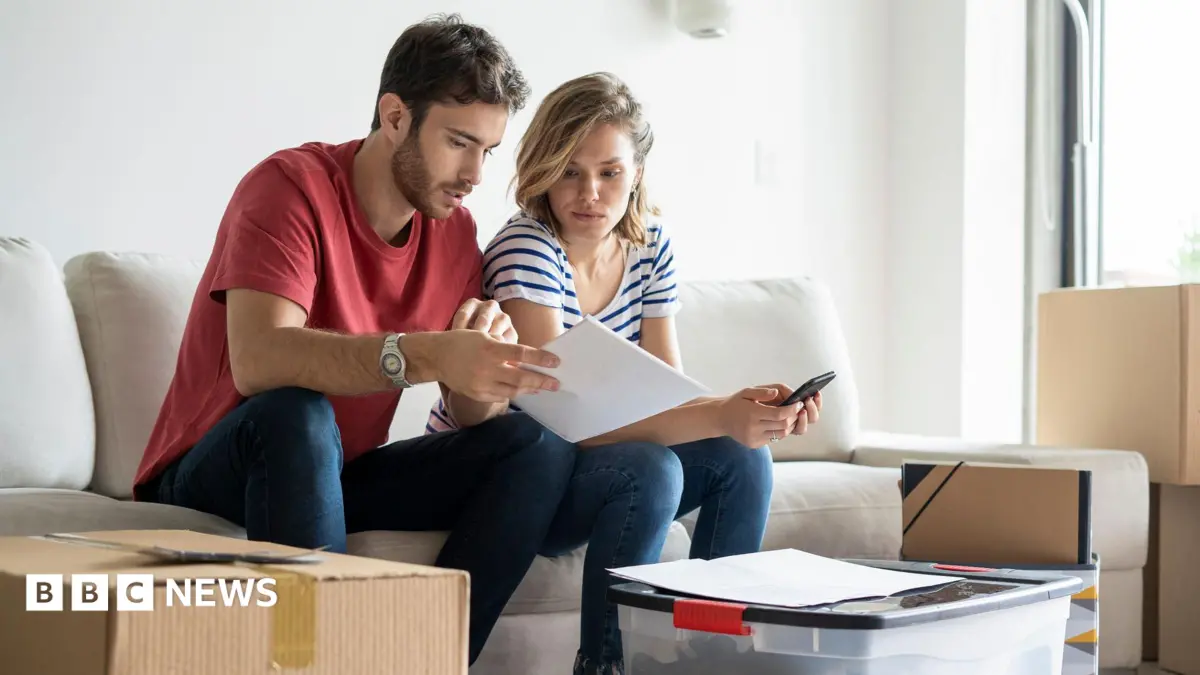 Prime Minister Burnham Unveils First-Time Buyer Scheme Without 'Bank of Mum and Dad' Support