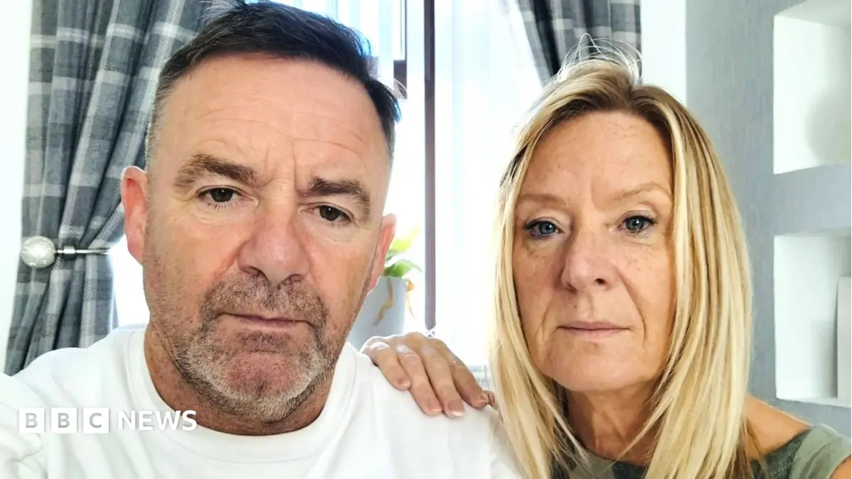 Dundee Travelodge Guest Discovers Shirtless Intruder in Room