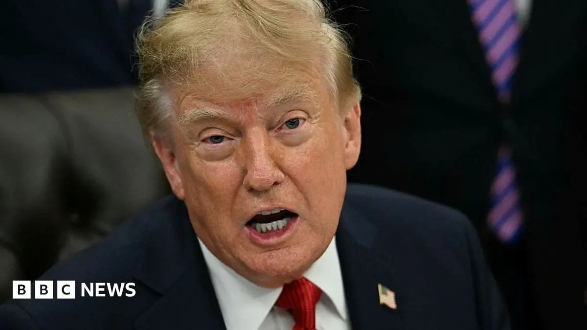 Donald Trump Bars CNN and Politico from White House Access
