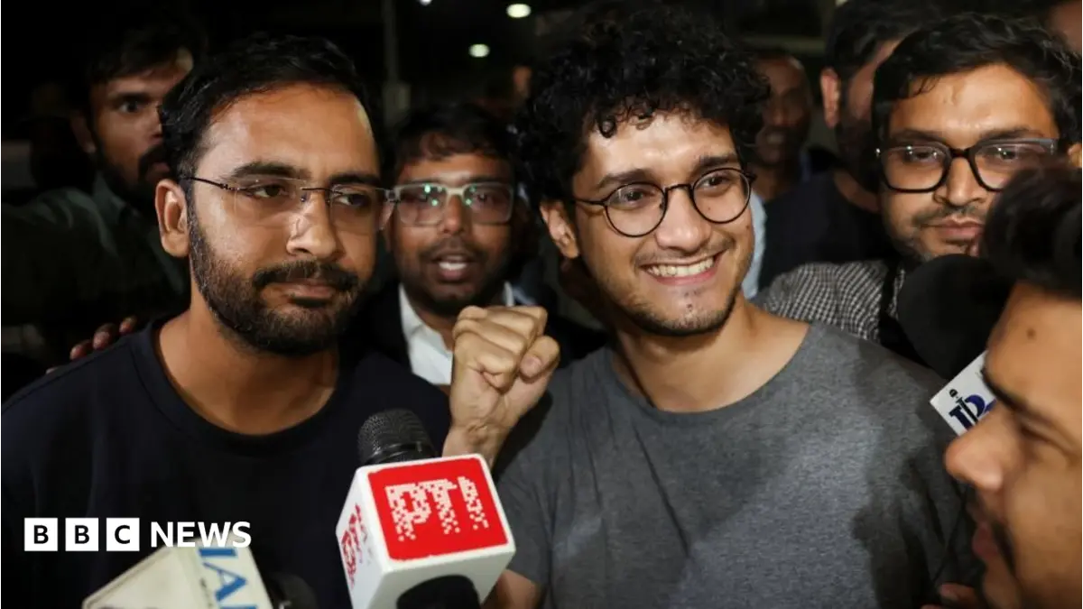 Indian Activists Saurav Das, Ashutosh Ranka Released After Calling for Election Chief's Resignation