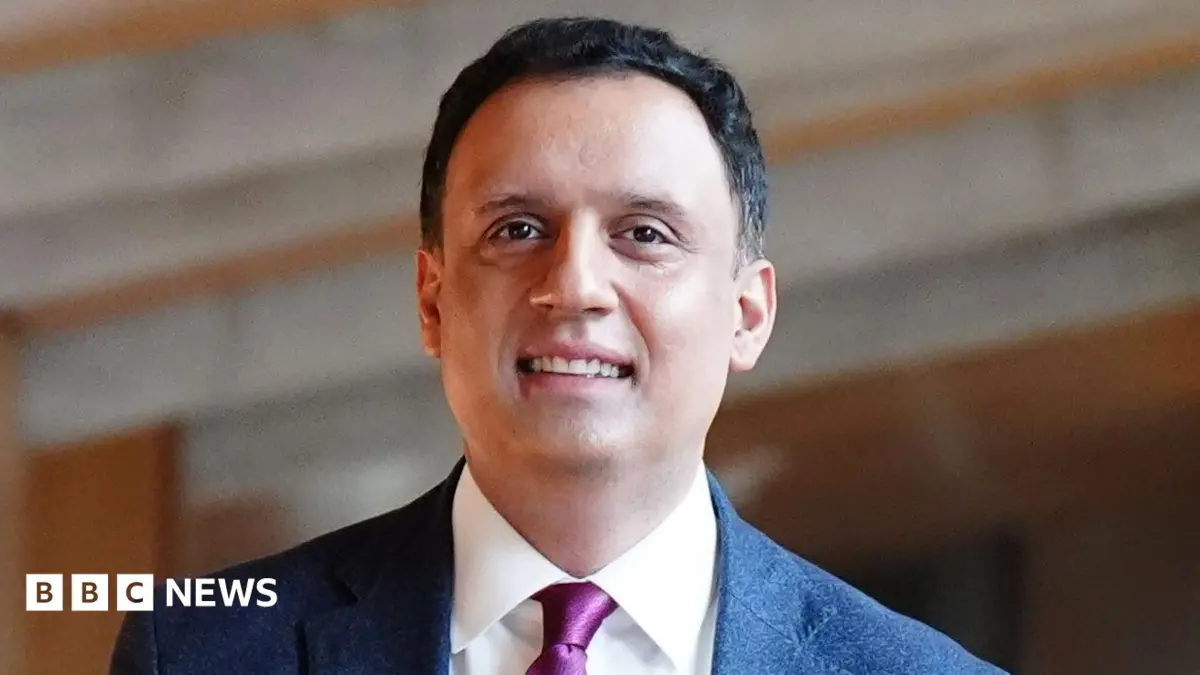 Anas Sarwar Accepts Trade Minister Role, Vacates Scottish Labour Leadership for Lords Seat