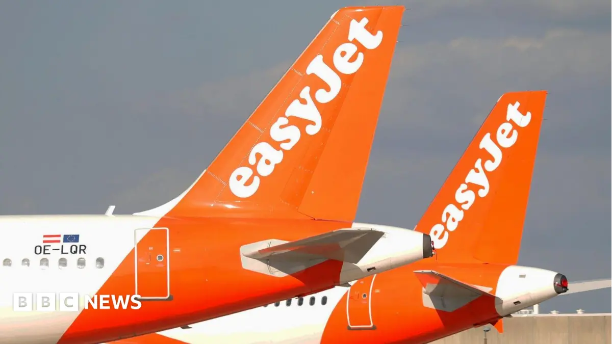 EasyJet Board Recommends Apollo's £5.7 Billion Takeover Offer Over Castlelake Bid