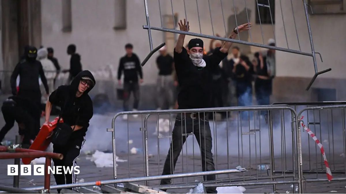 Italian Prime Minister Meloni Convenes Emergency Meeting After 200 Detained in City Riots