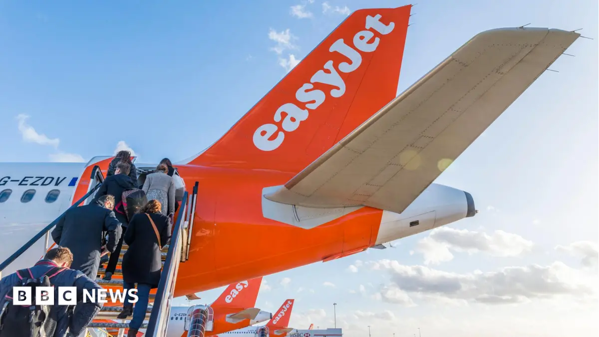 EasyJet Accepts Apollo Takeover Bid, Rejects Prior Castlelake Offer for Airline