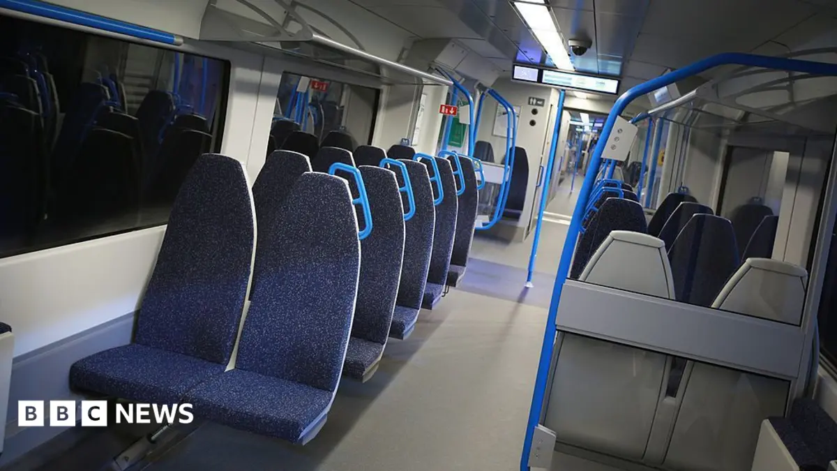 Thameslink ",Ironing Board" Seats to be Replaced, Government Funds Upgrade