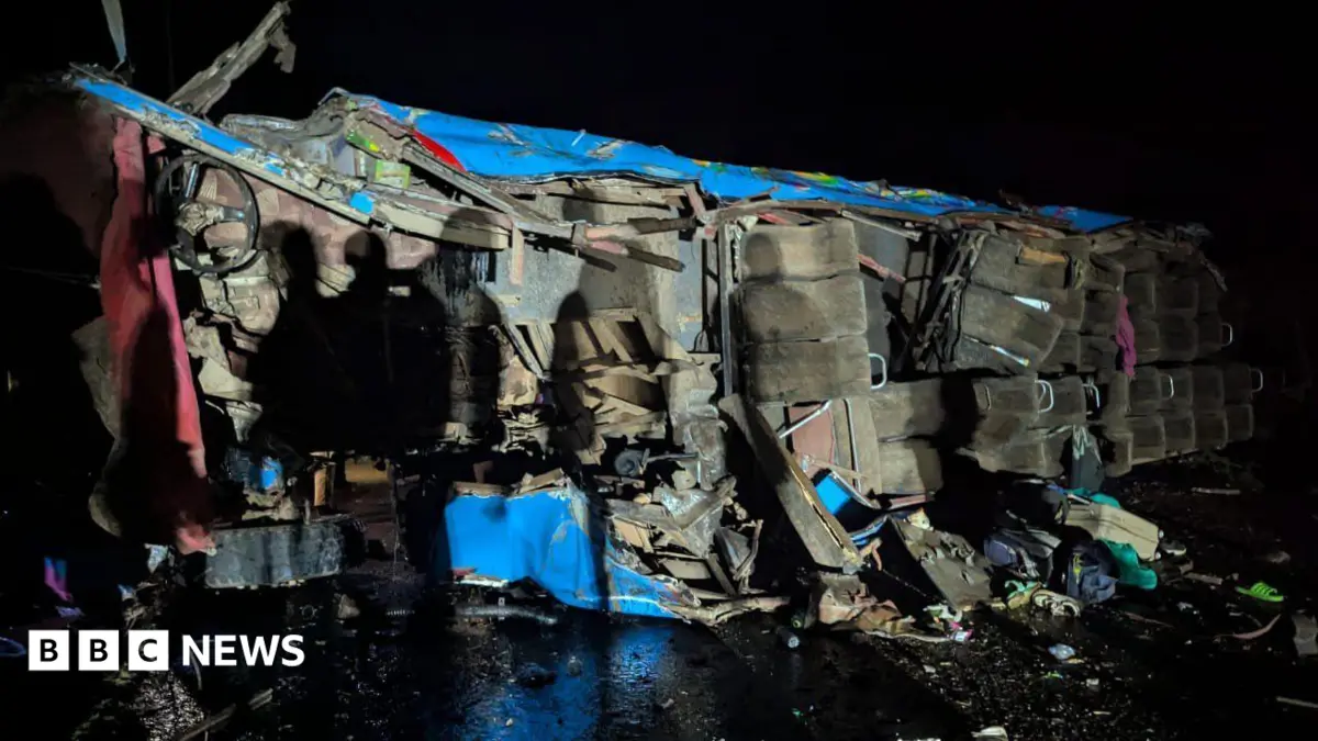 Ugandan School Bus Crash Kills Twenty Pupils, Dozens Injured Near Fort Portal