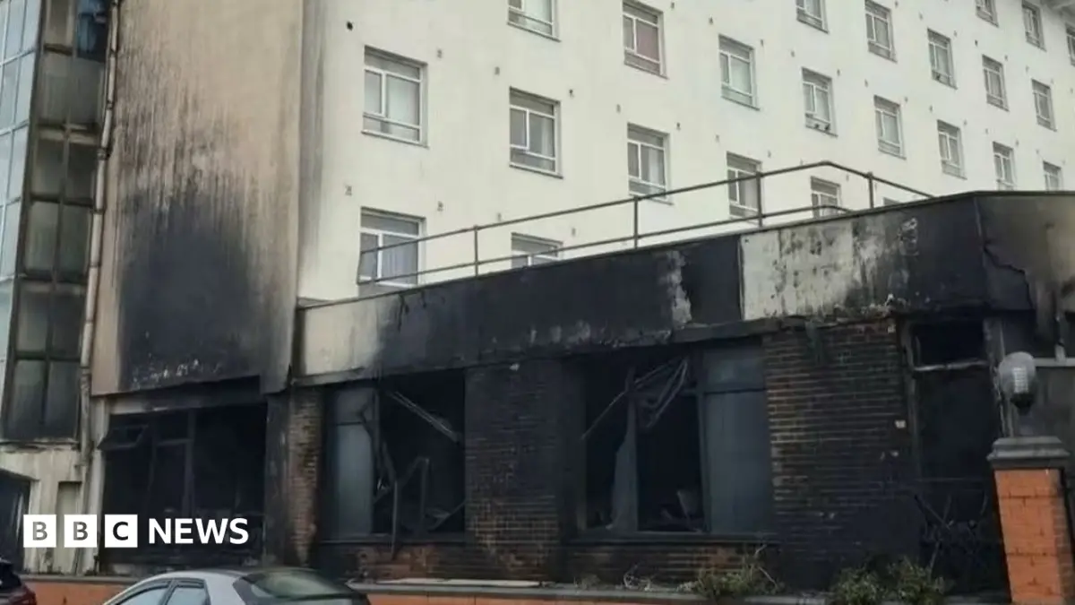 Folkestone Grand Burstin Hotel Fire Prompts Evacuation of Nearby Homes Over Structural Integrity