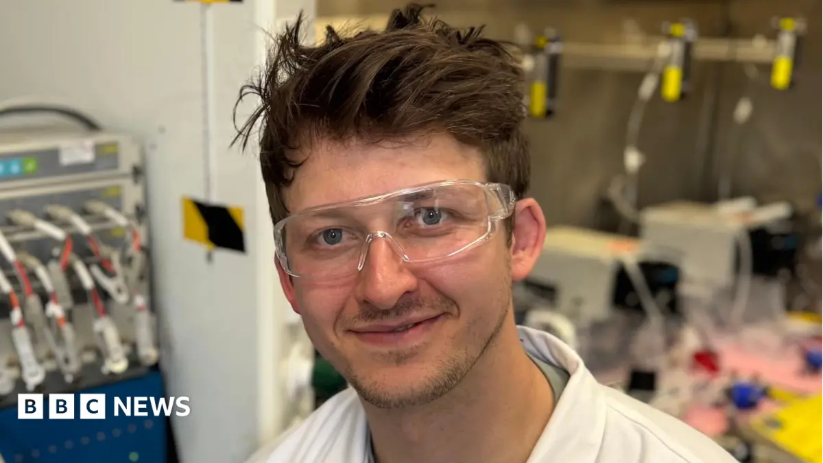 Queen's University Belfast Breakthrough: 3D-Printed Battery Accelerates Renewable Energy Storage Research