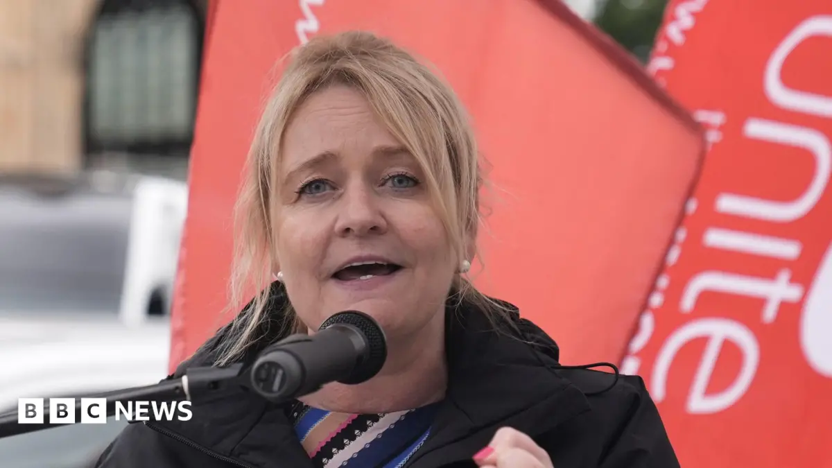 Unions Demand Tax Threshold Increases, Public Sector Pay Rises Before November Budget