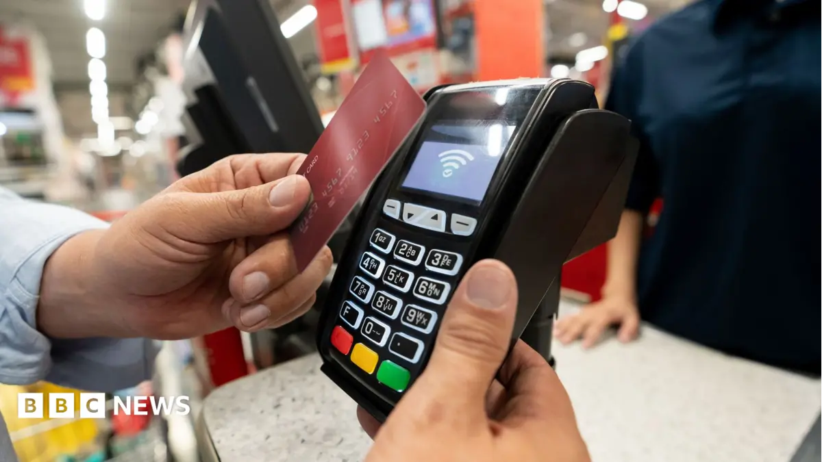 Energy Price Rises Slash UK Living Standards, Push Economy Towards Recession