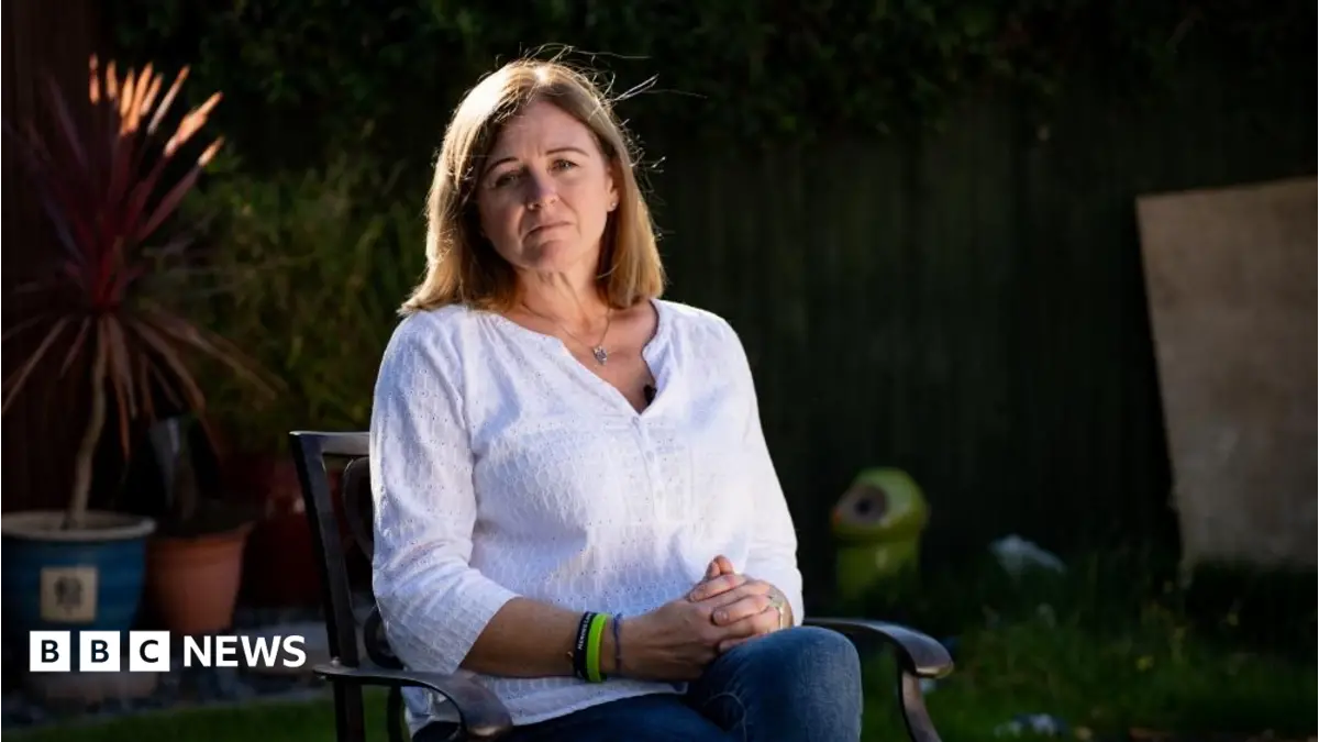 No. 10 Discussion Offers Hope for PC Harper's Mother on Emergency Worker Sentences