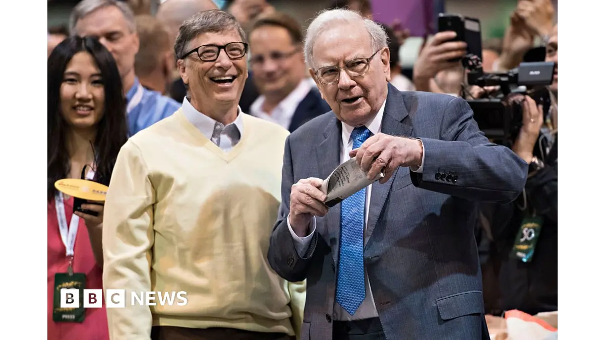 Warren Buffett Criticises Bill Gates' Ties to Jeffrey Epstein as Berkshire Halts Foundation Funding