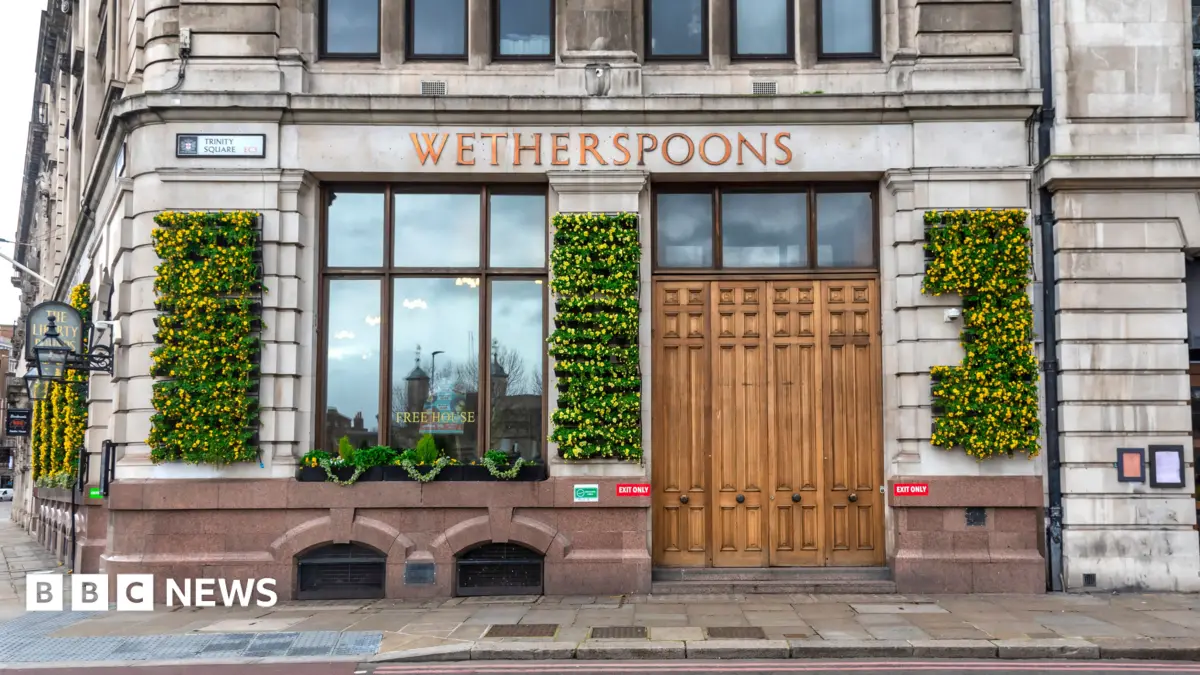 Family Targets Wetherspoon Pub After Online Hotel Booking Scam