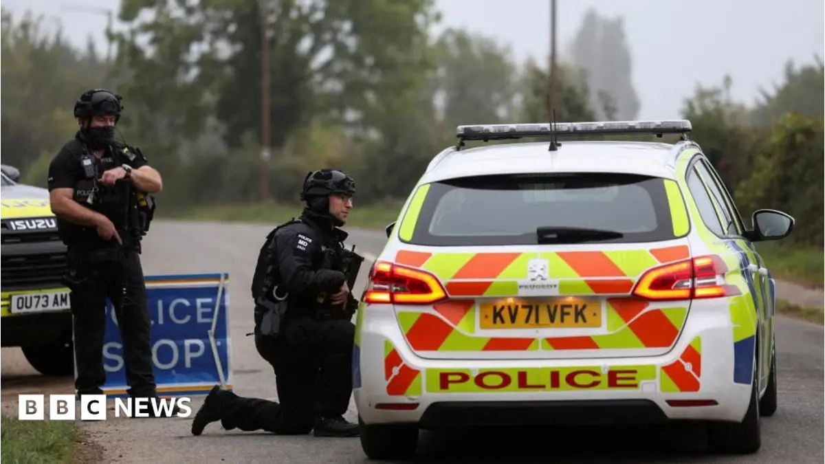 Police Find Petrol, No Explosives in Vehicles Near RAF Fairford Base