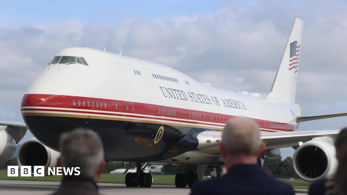 White House Blocks CNN Reporter from Air Force One Trip to Tennessee