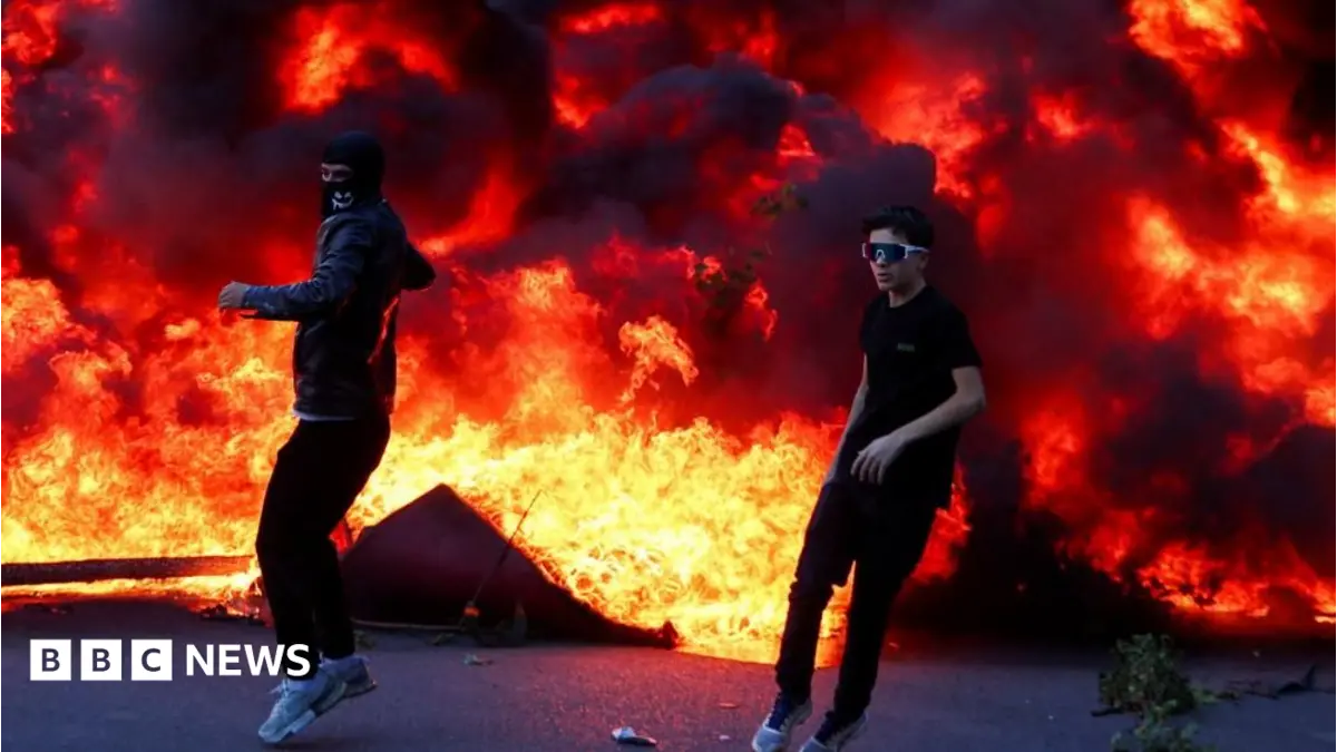 Albanian Students Set Government Buildings Ablaze Demanding University Reforms
