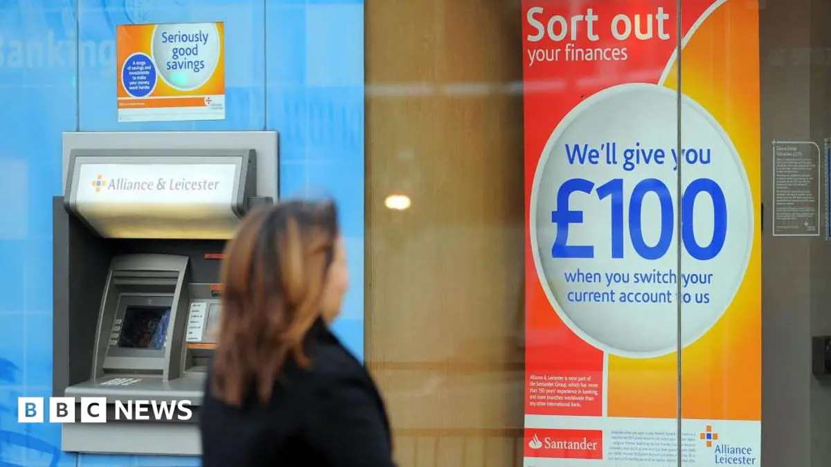 British Banks Offer £220 Incentives for Account Switching as Savers Miss Billions