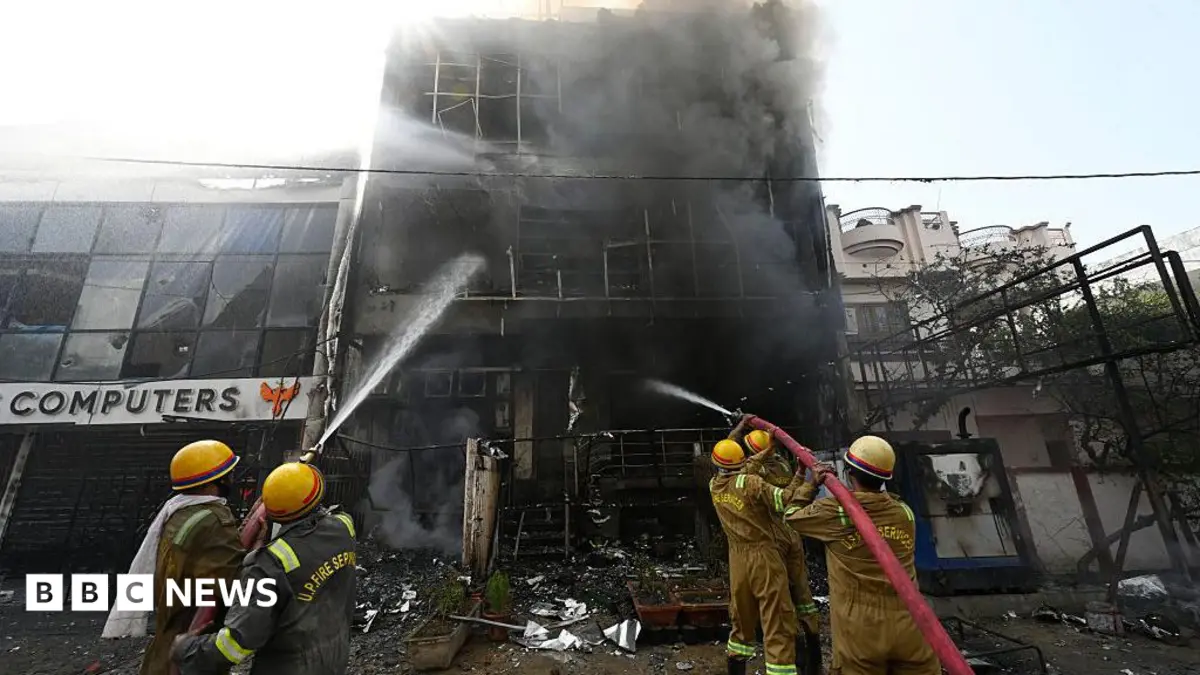 Lucknow Building Fire Kills Fifteen, Uttar Pradesh Authorities Order Inquiry