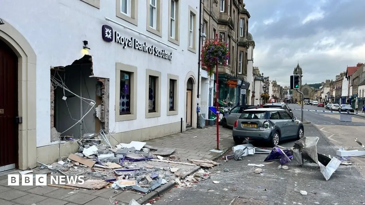 Cash Machines Stolen from Peebles Royal Bank of Scotland, Removed via Horsebox