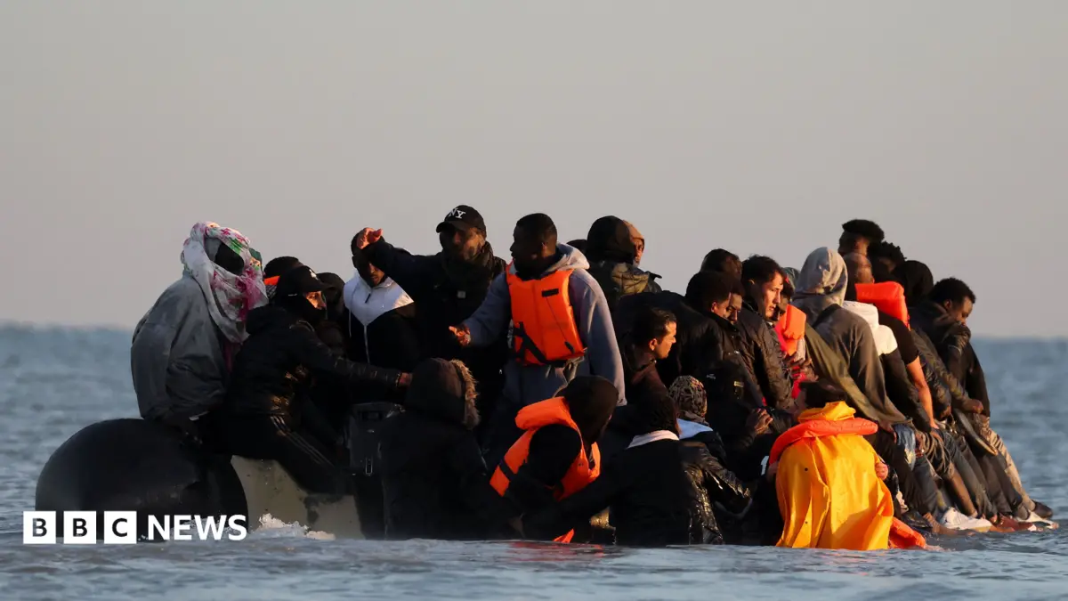 140 Migrants on Single Dinghy Rescued in English Channel Crossing