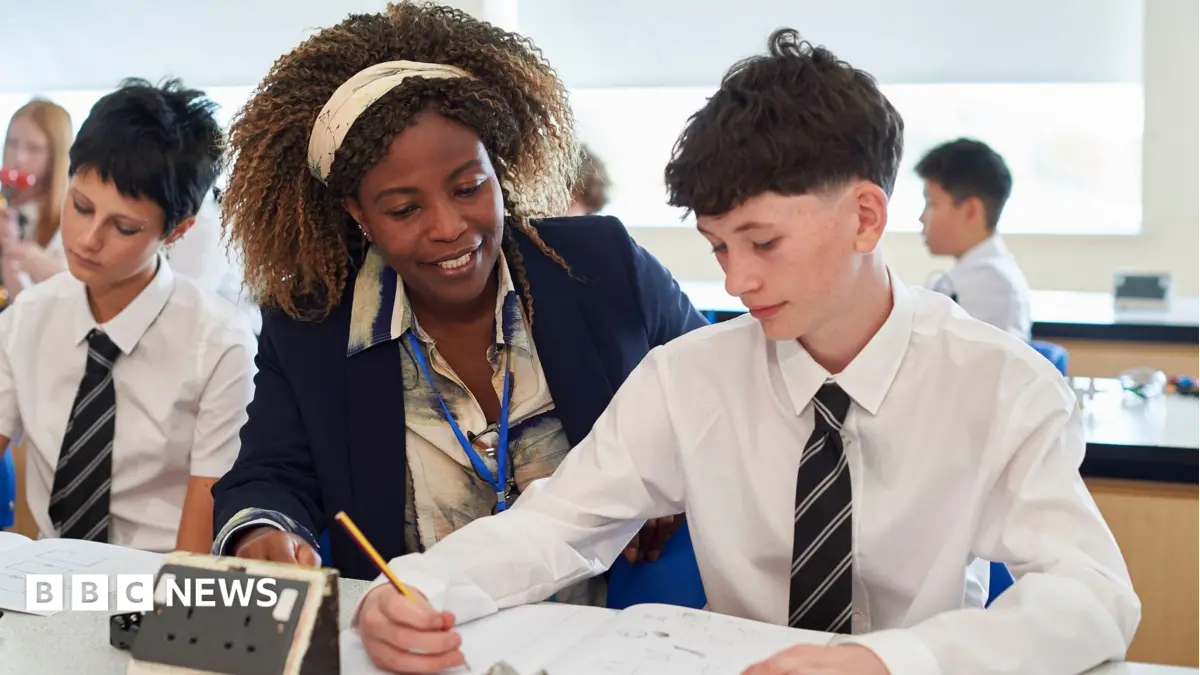 School Leaders' Union NEU Demands Immediate Halt to Ofsted Graded Inspections in England