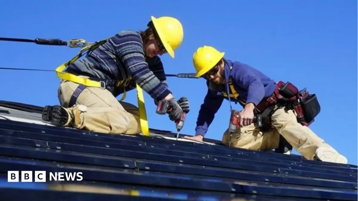 Solar Roof Tile Market Stagnates Despite Early Promise, Cost Remains Key Barrier