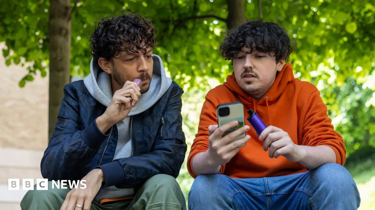 Nicotine Vapes Offer Best Chance to Quit Smoking, Major Review Concludes