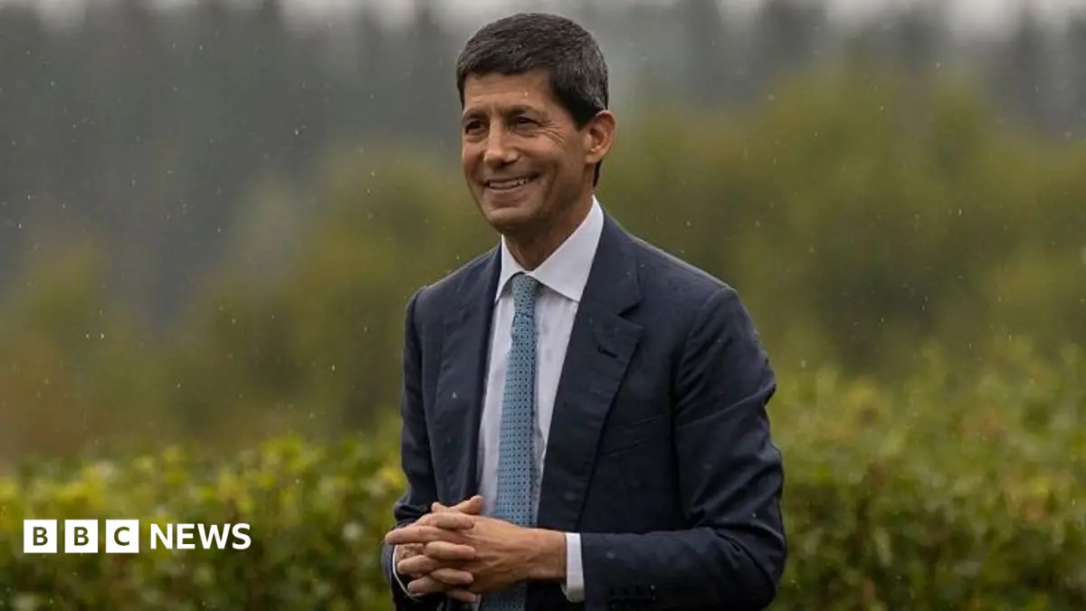 Federal Reserve Must Raise Interest Rates if US Price Rises Persist, Warns Kevin Warsh