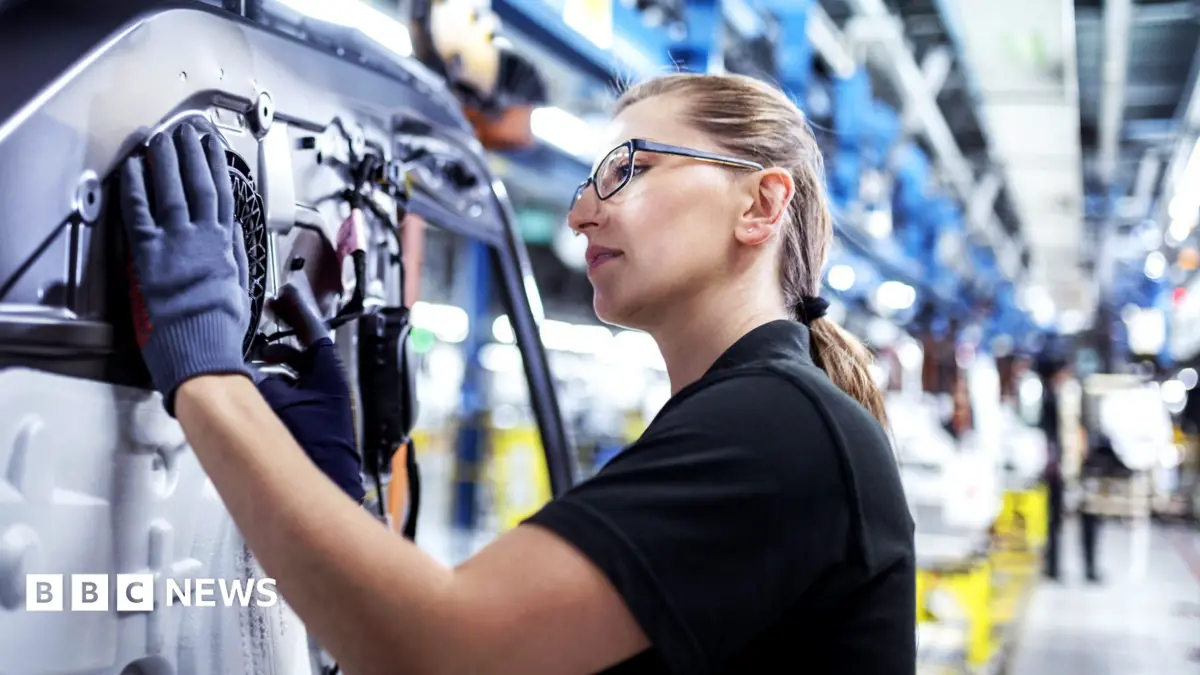 International Monetary Fund Upgrades UK Growth, Warns of 2025 Energy Price Impact