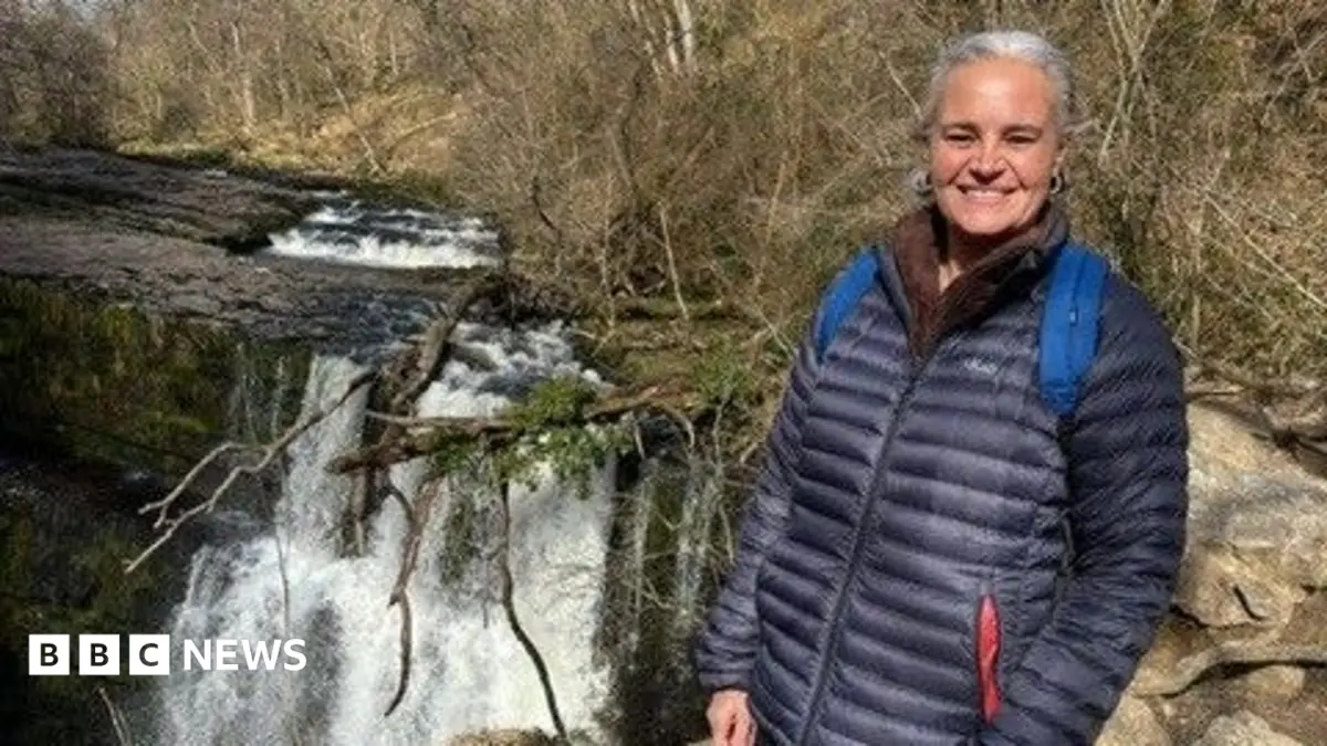 Bridgend Woman Eleanor Barnfield Dies of Stab Wounds After Car Crash