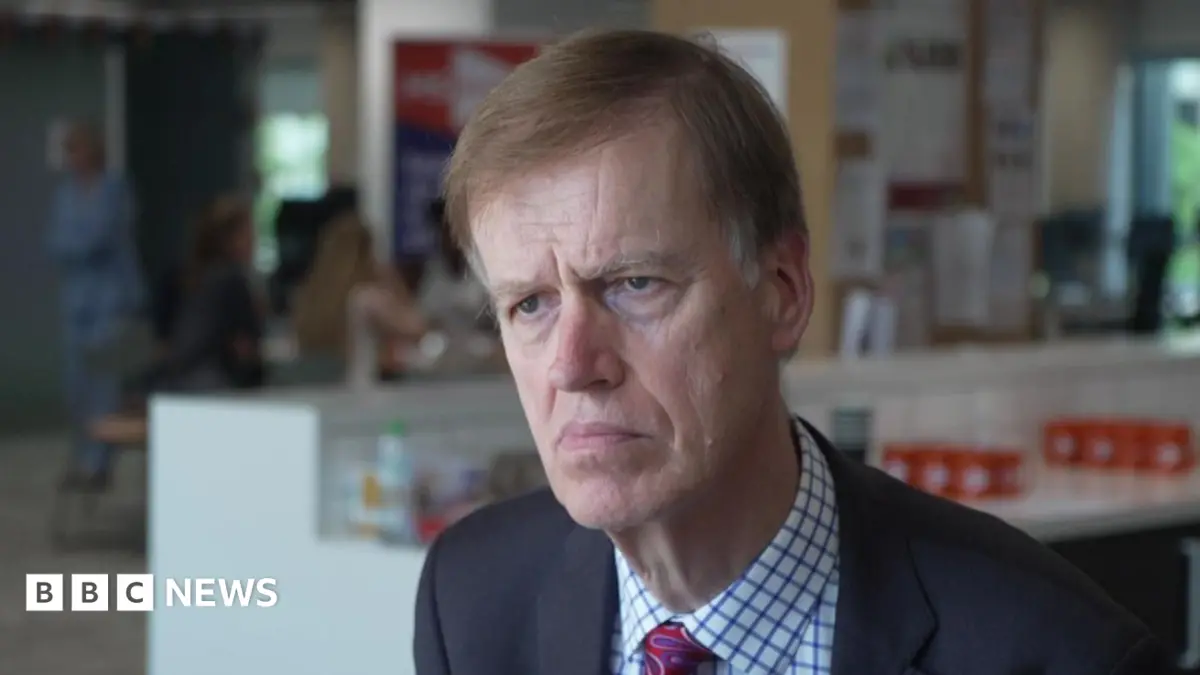 Personal Independence Payment Reforms Will Avoid
'Crude' Cuts, Minister Sir Stephen Timms Assures