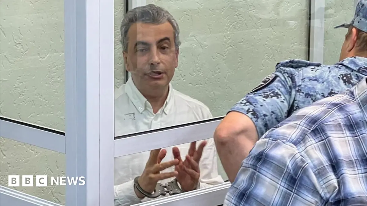 Russian Politician Lev Schlosberg Imprisoned for Eleven Years Over Army Criticism