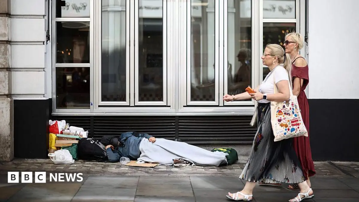Greater Manchester Mayor Andy Burnham Proposes Christmas Housing for Rough Sleepers
