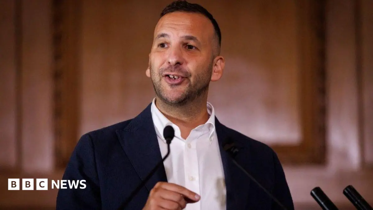 Greens Propose Windfall Tax on Bank Profits Exceeding £800 Million for Small Business Relief