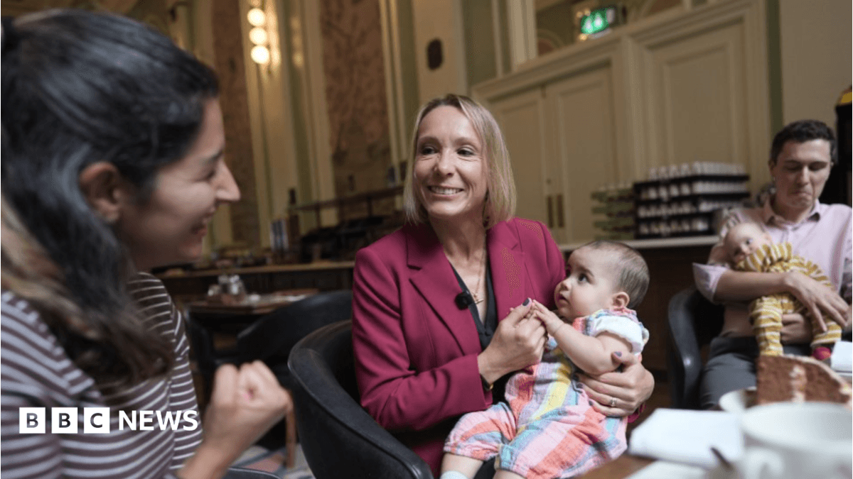 Liberal Democrats Pledge £600 Million Annually for UK Maternity Services