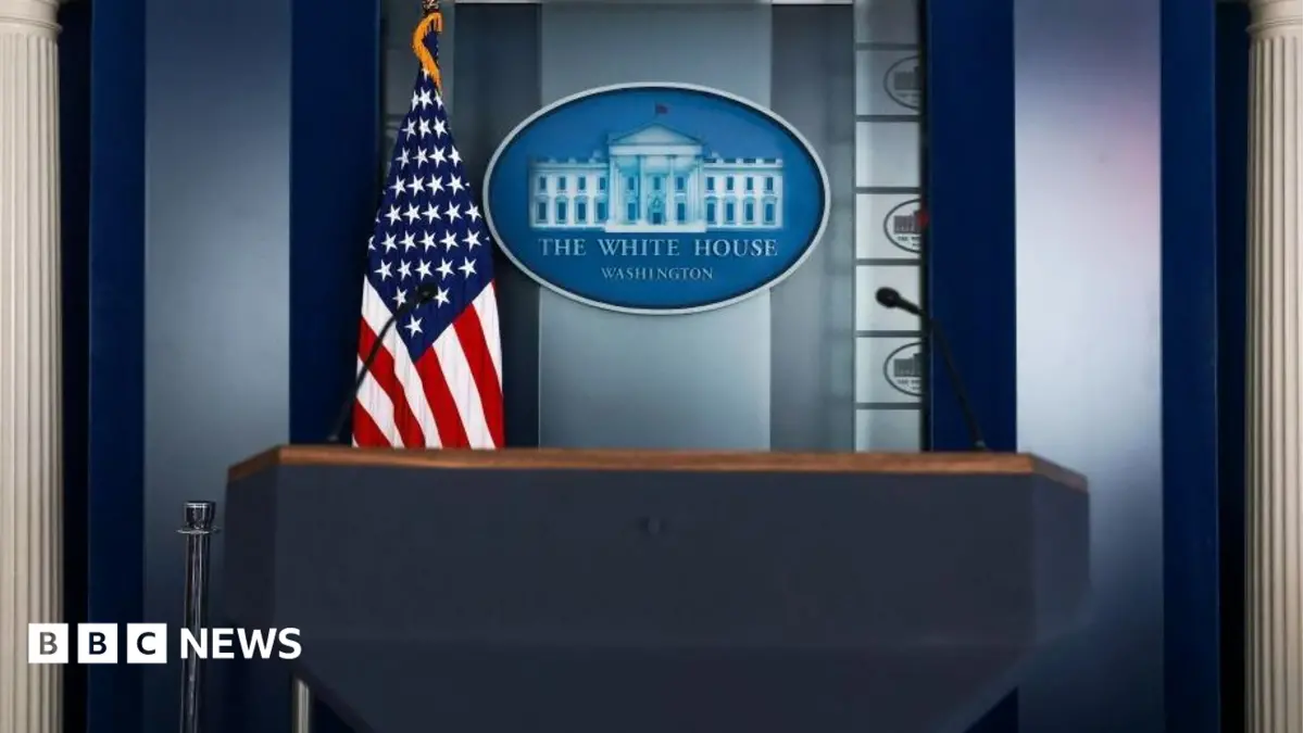 US Judge Reinstates White House Press Access for CNN, Politico, MS NOW