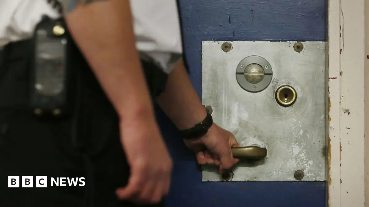 Greater Manchester Mayor Confirms 700 Prisoners' Release Under Early Schemes by October