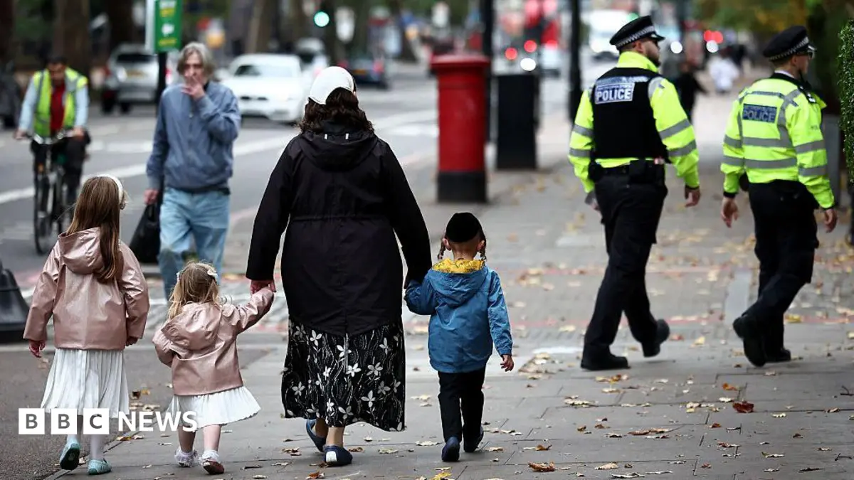Antisemitism Review Finds "Shocking" Incidents Against Jewish Children in UK Schools