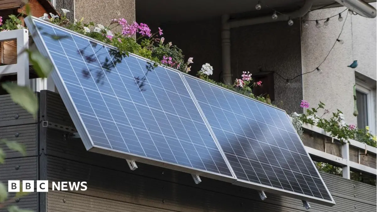 UK Retailers Offer Plug-In Solar Panels as Government Pushes Home Energy Solutions