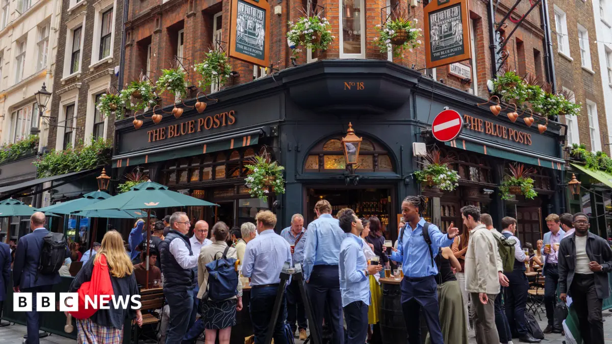 Westminster Council’s Vertical Drinking Ban Plan Faces Opposition From Hospitality Sector