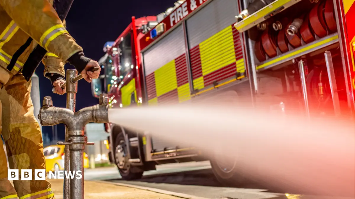 UK Fire Chiefs Report Thousands of Unreliable Hydrants Jeopardising Emergency Response