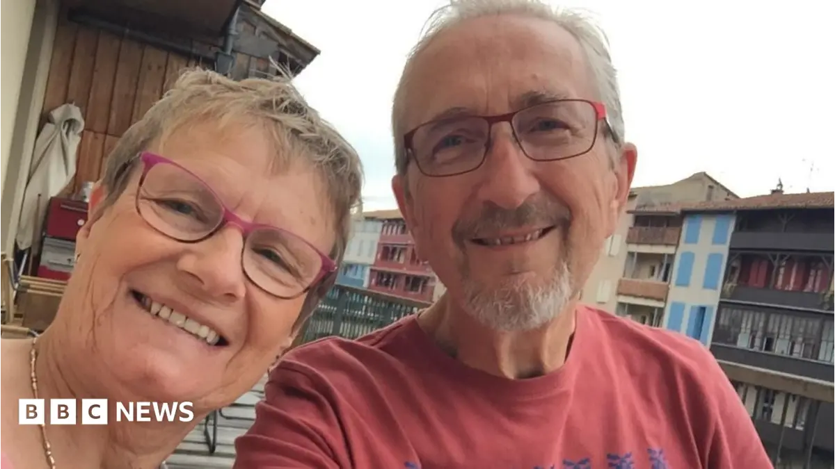 Singapore Airlines Turbulence Death: UK Woman Sues Carrier After Husband's Fatal Injuries