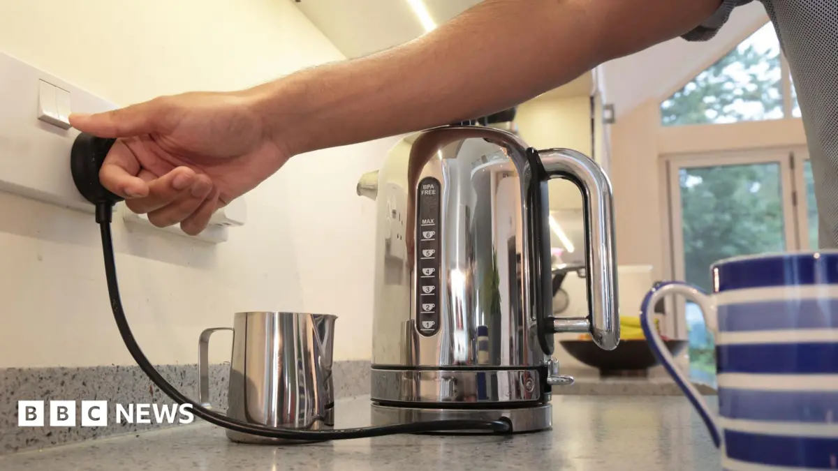 Prime Minister Burnham Halves VAT on Household Electricity Bills From October