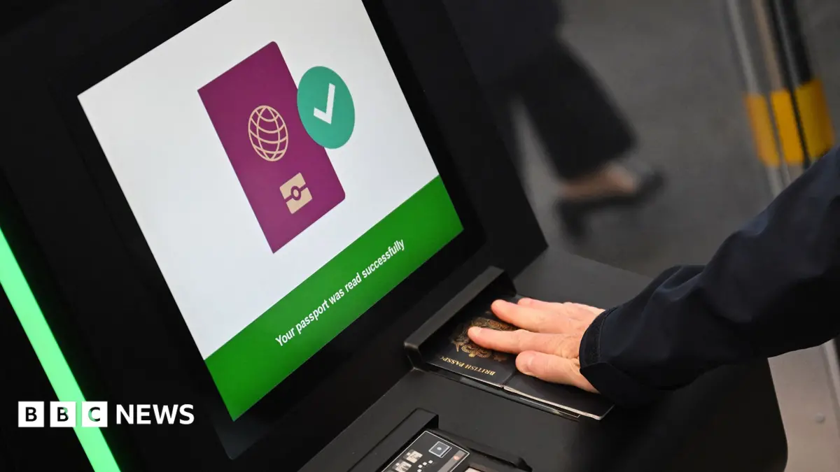 EU Delays New Entry/Exit System Until Autumn 2024, Affecting UK Holidaymakers