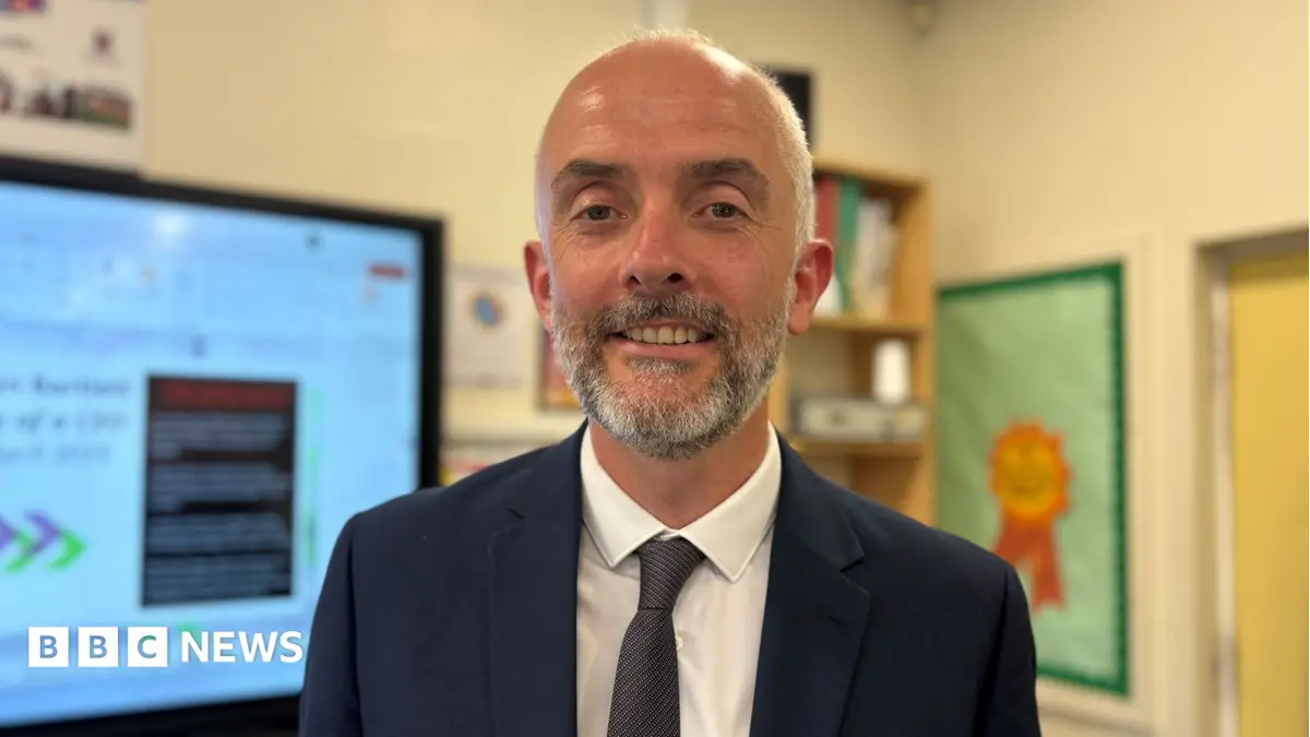 Scottish Schools Must Educate Pupils on AI Opportunities and Risks, Teacher Warns