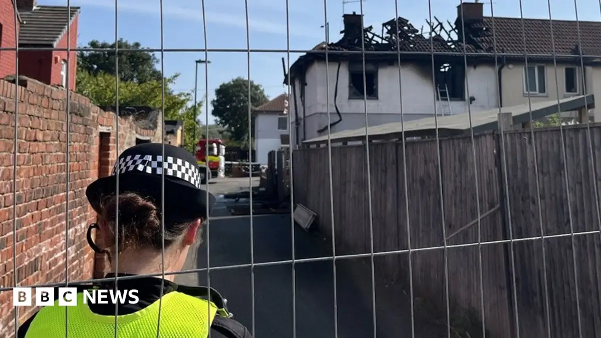Cleveland Police Investigate Double Fatal House Fire Near Middlesbrough as Homicide, Organised Crime Links Explored