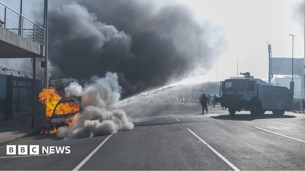 South Africa Sees Widespread Arson and Looting as Anti-Migrant Violence Spreads