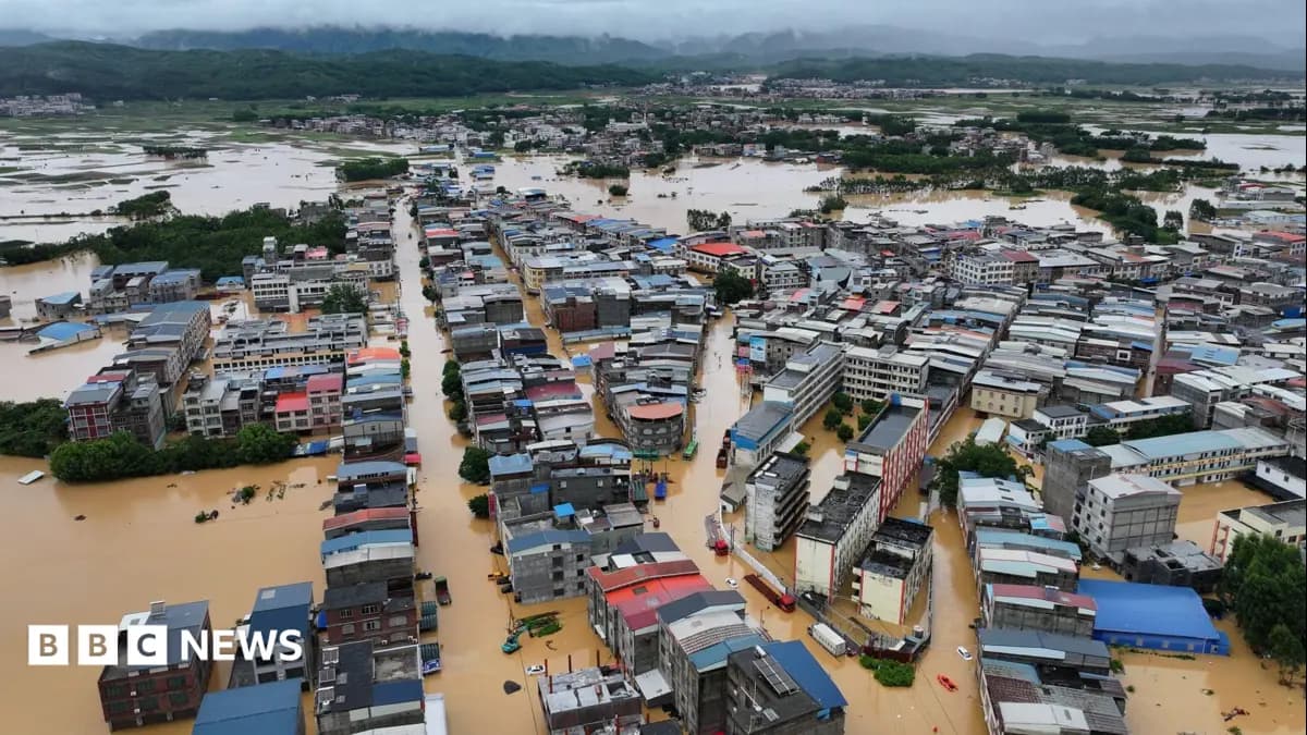 Typhoon Haikui Triggers Floods, Tornadoes Across Southern China, Stranding Villagers