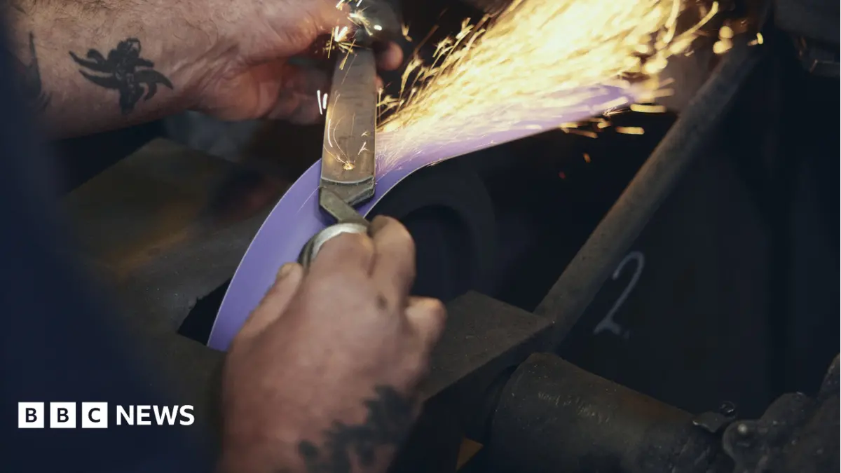 British Firms Balance Digital Competencies and Traditional Craftsmanship in Apprenticeship Schemes