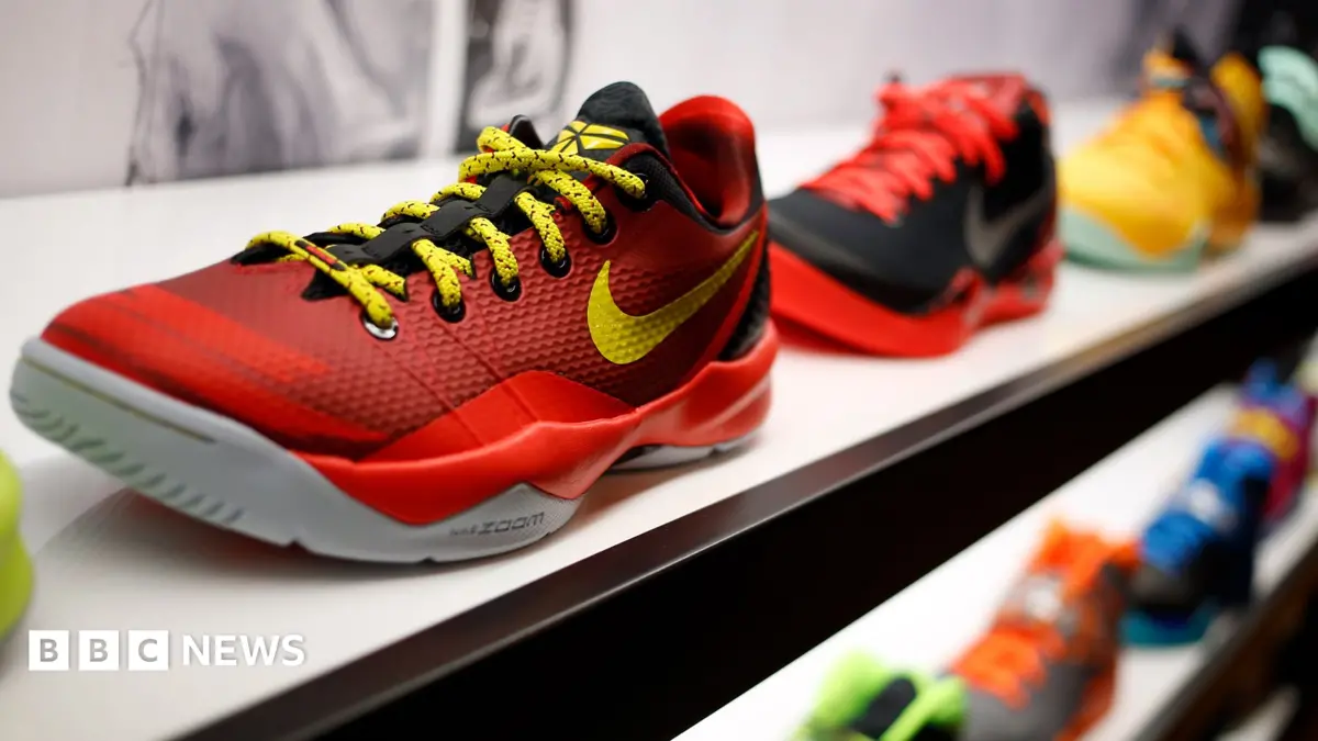Nike Reports Stagnant Sales, Citing Strategic Missteps and Market Shifts